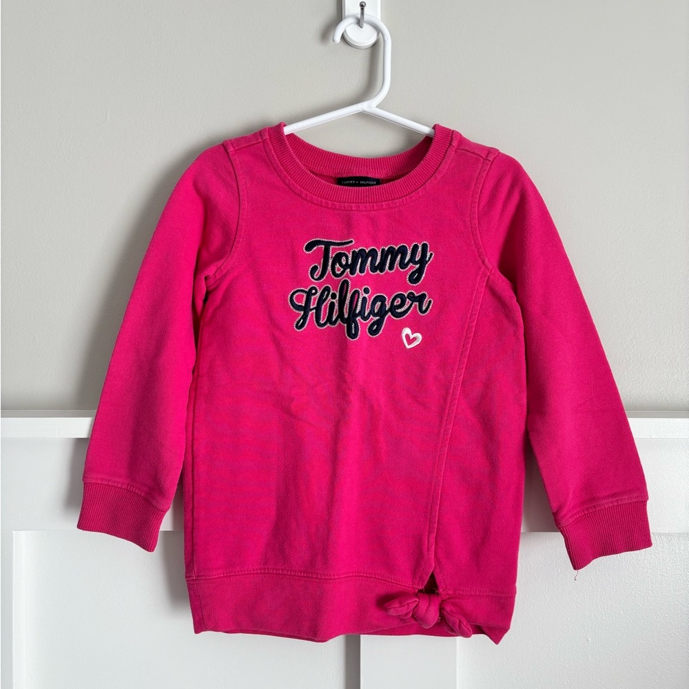 EUC Tommy Hilfiger 4T Girls Pink Crewneck Sweater